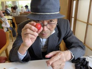 Read more about the article この時期 恒例の・・・🍎たかのしの杜