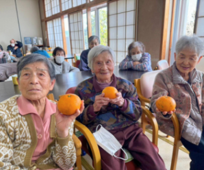 本日のおやつ🍊たかのしの杜